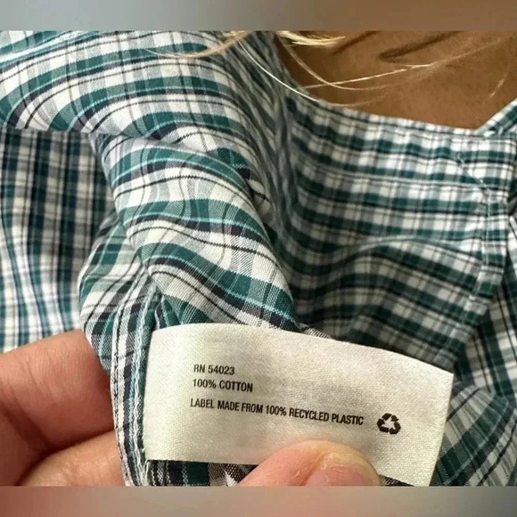 GAP Non-Iron Plaid Button Down Men’s Size Medium - Picture 7 of 10